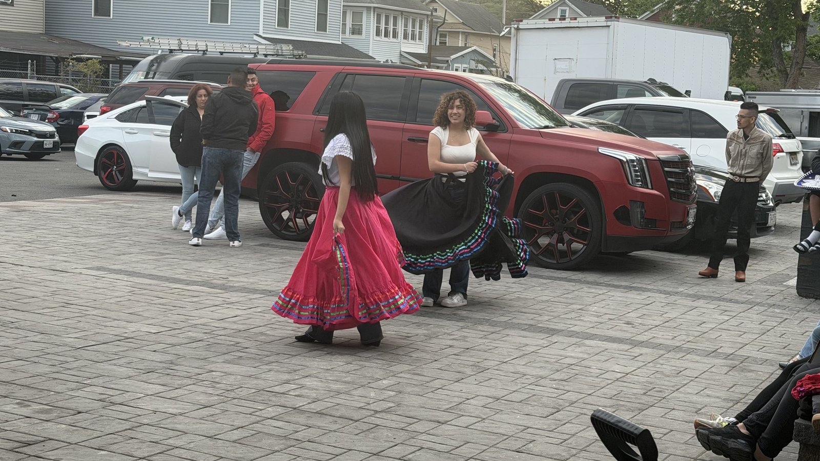 Folklórico dancers in motion during practice